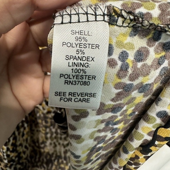 Women's Cato 18/20W V- Neck Geometric Print Top 3/4 Sleeve Pullover Stretchy - Picture 9 of 11